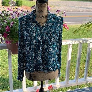 GAP Long Sleeve Shirt. Size M. EUC.